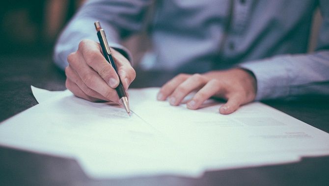 Před podpisem smlouvy si důkladně prostudujte obchodní podmínky.