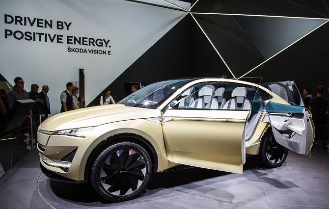 Škoda Vision E. Obrázek: IAA 2017 (Autosalon ve Frankfurtu) Škoda Vision E