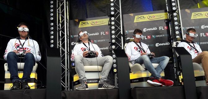 tým Rotorama při závodech dronů v lichtenštejnském Vaduzu