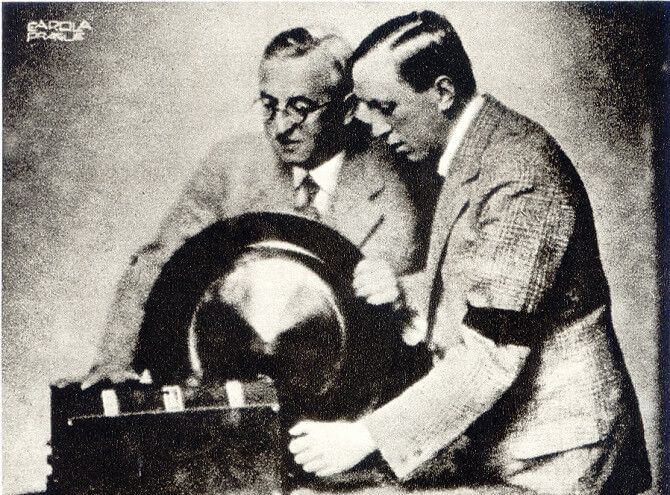 bratři Karel Čapek a Josef Čapek