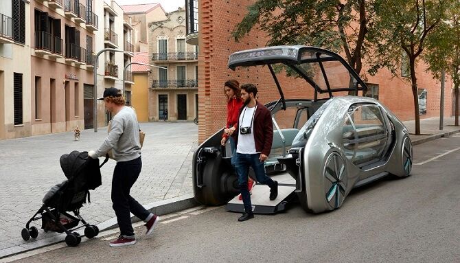 Autoři konceptu si dali záležet na pohodlném nastupování a vystupování. Foto: Renault Renault EZ-GO