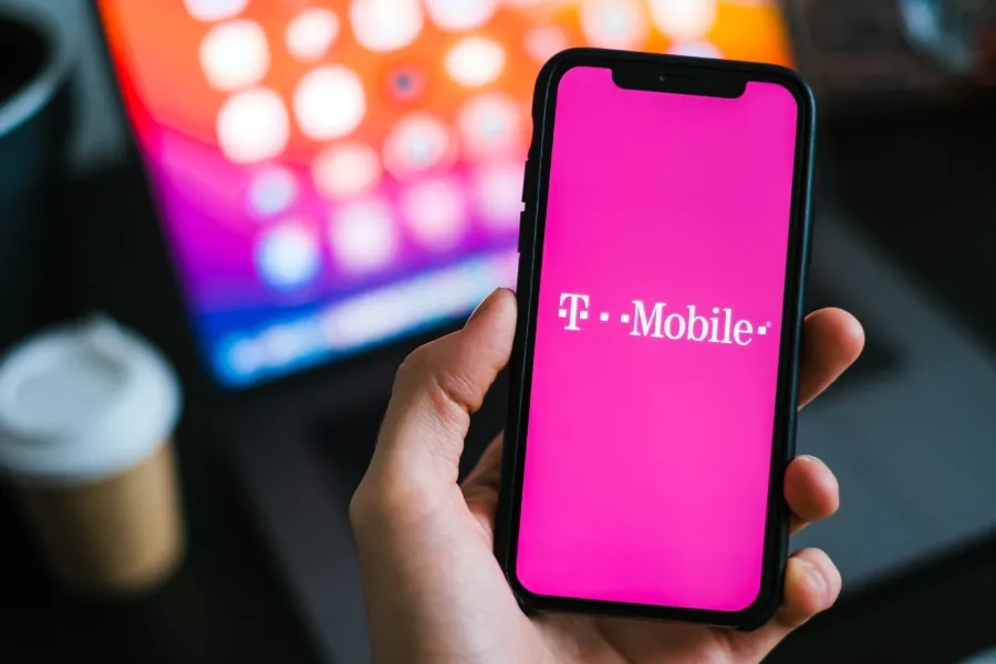 T-Mobile léto s Magenta Moments