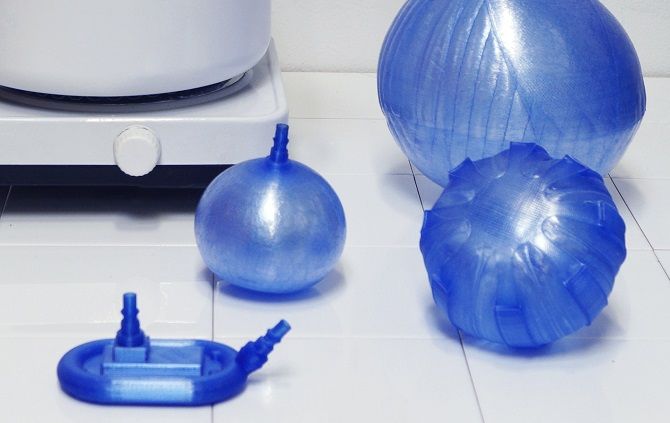 Každý z tvarů, které Roos vytvoří, je nereplikovatelný originál.