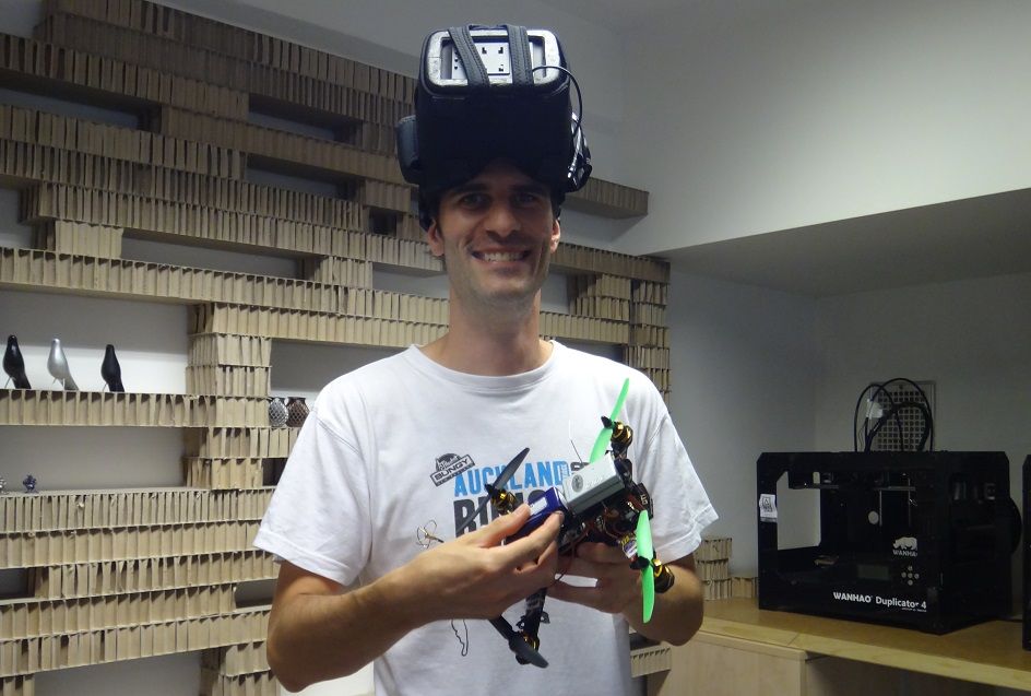 Chcete Lego panáčka s vlastní tváří? Zkuste 3D tisk, říká zakladatel dílny MakersLab