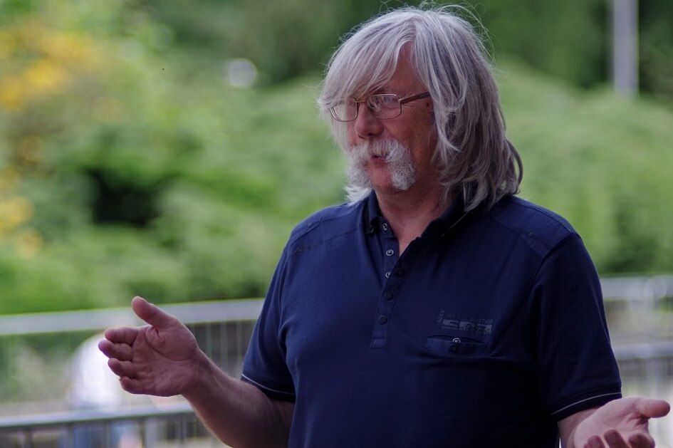 Kdyby žil Lennon, jezdil by elektromobilem, tvrdí předseda Asociace pro elektromobilitu ČR