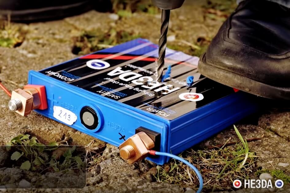 „Gigatovárna“ firmy HE3DA zahájí sériovou výrobu revolučních baterií letos na jaře