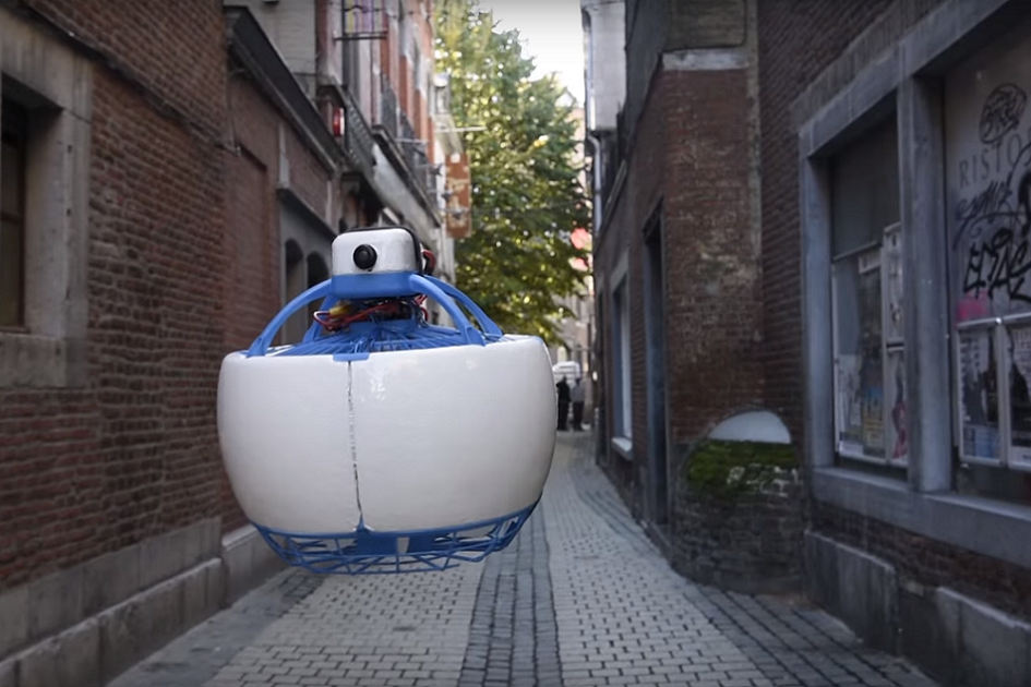 Dron naruby: Fleye překvapí zaobleným tvarem i výkonným procesorem