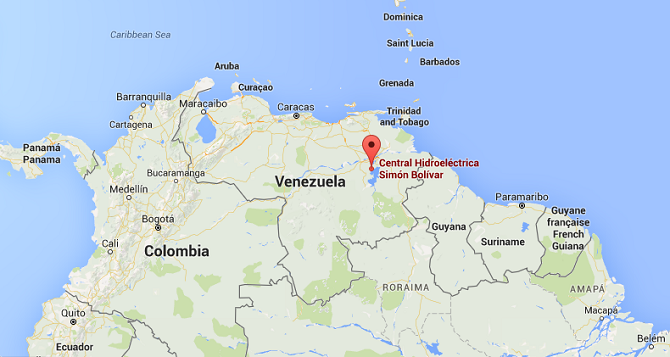 Přehrada Guri se nachází přibližně 600 kilometrů jihovýchodně od metropole Caracas.