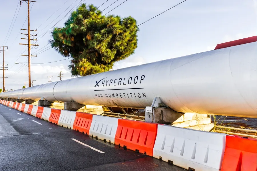 Futuristická dráha Hyperloop má za sebou první test