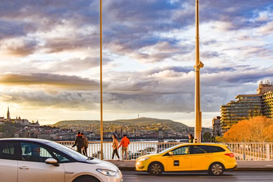 povinná výbava v Maďarsku