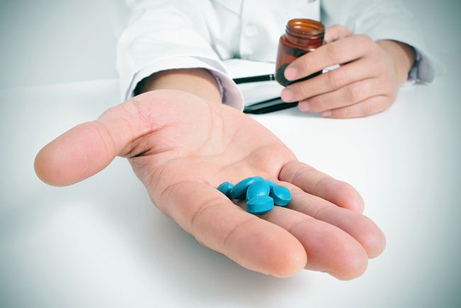 Nástup psychofarmak: První pochybnost v léčbě elektřinou