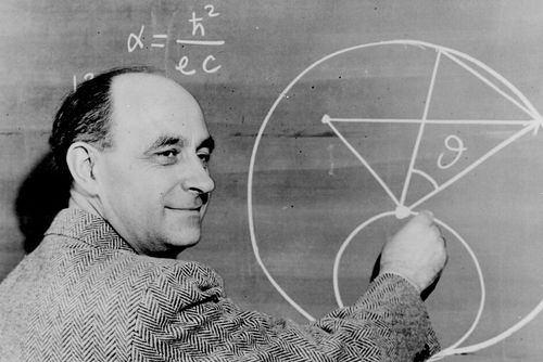 Enrico Fermi spustil první jaderný reaktor a podílel se na vzniku jaderné bomby Enrico Fermi spustil první jaderný reaktor a podílel se na vzniku jaderné bomby