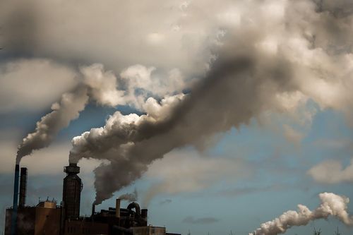 Česko chce ulevit velkým znečišťovatelům, záměr kritizují ekologové Česko chce ulevit velkým znečišťovatelům, záměr kritizují ekologové
