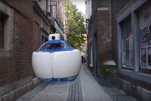 Dron naruby: Fleye překvapí zaobleným tvarem i výkonným procesorem Dron naruby: Fleye překvapí zaobleným tvarem i výkonným procesorem