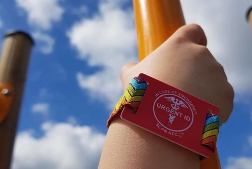 URGENT ID: Užitečný dárek pro vaše blízké URGENT ID: Užitečný dárek pro vaše blízké