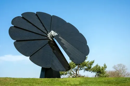 Solární systém Smartflower: Květina, která se otáčí za sluncem a vyrábí elektřinu Solární systém Smartflower