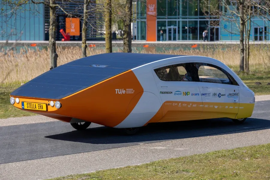 solární auto Stella