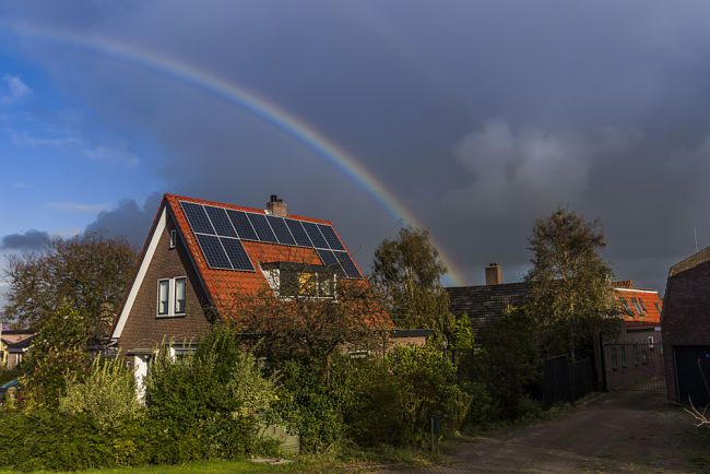 Solární panely odolávají i vrtochům počasí.