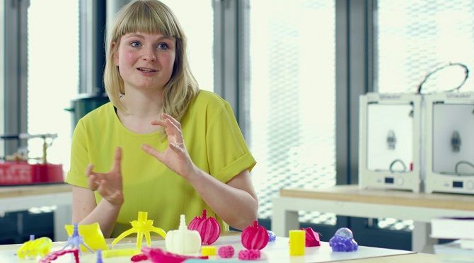 Nizozemská umělkyně chce dokázat, že technologie a umění mohou pohodlně koexistovat.